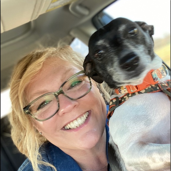 Meet your Posher, Erica - Picture 2 of 8